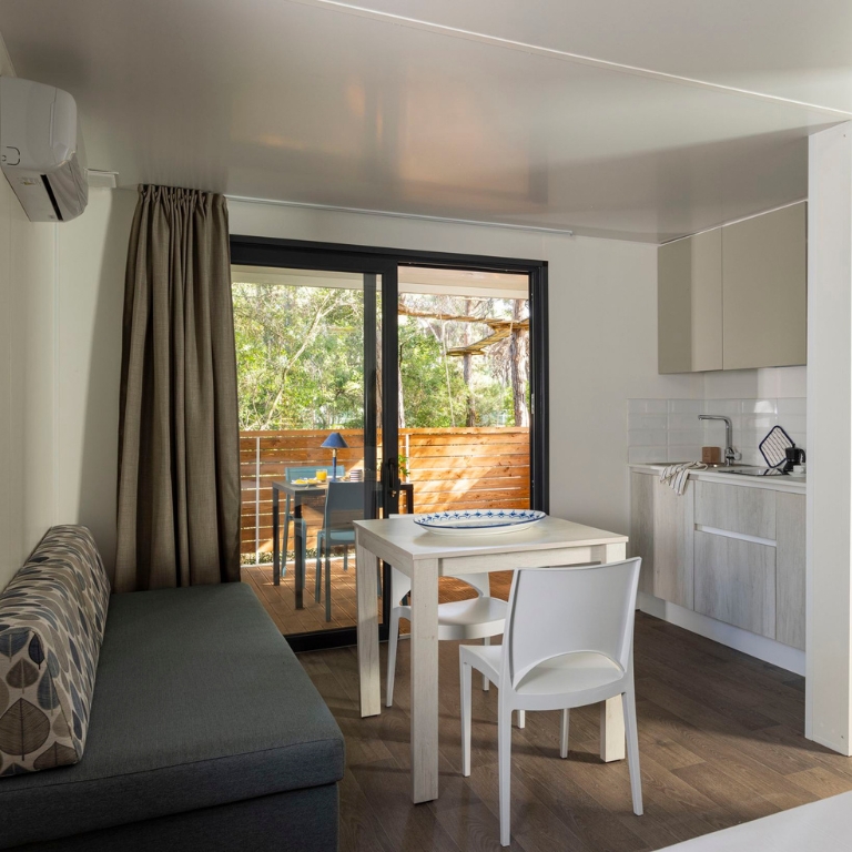 Living area with kitchenette